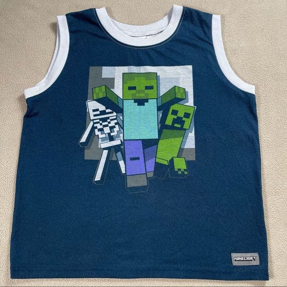 Boys medium & 10/12 pj shirts, Minecraft & Star Wars. All about same size - Picture 9 of 12